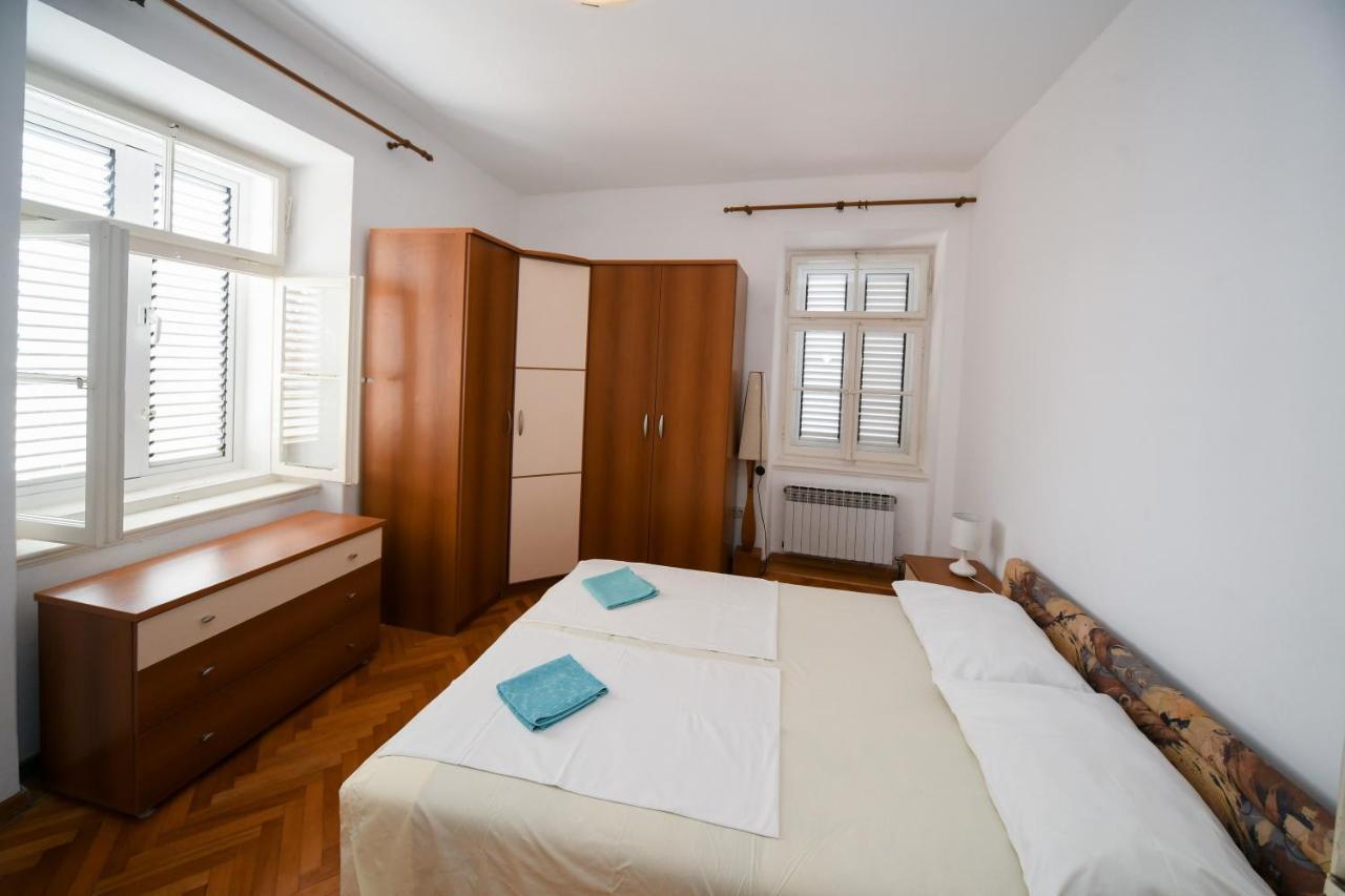 Apartments Bazilika Novalja Buitenkant foto